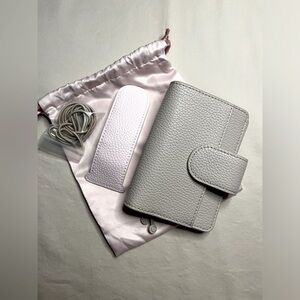 Aura Estelle Airy Passport Perfect Fit Covet V1 | planner cover